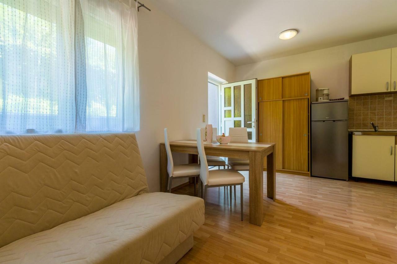 Apartments Alin Dramalj Extérieur photo