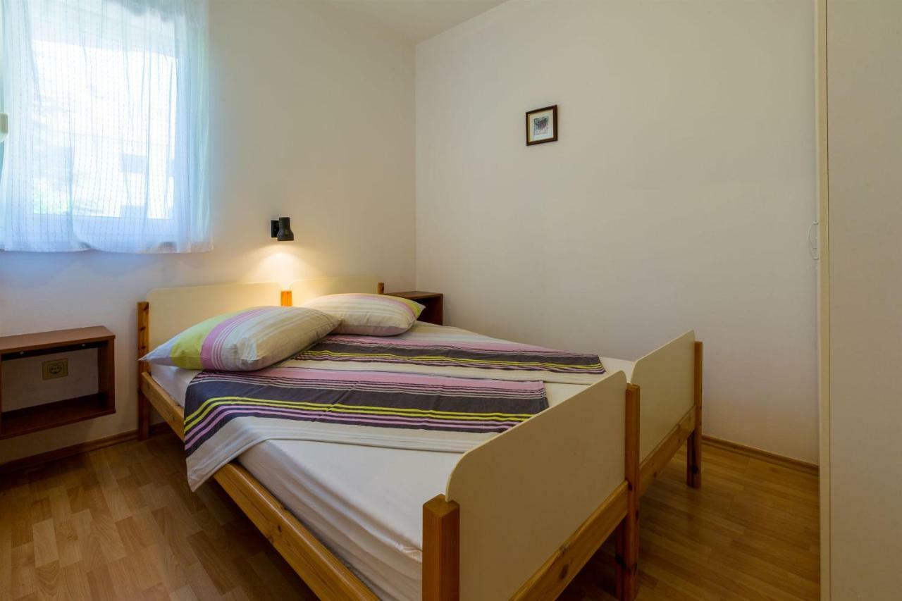 Apartments Alin Dramalj Extérieur photo
