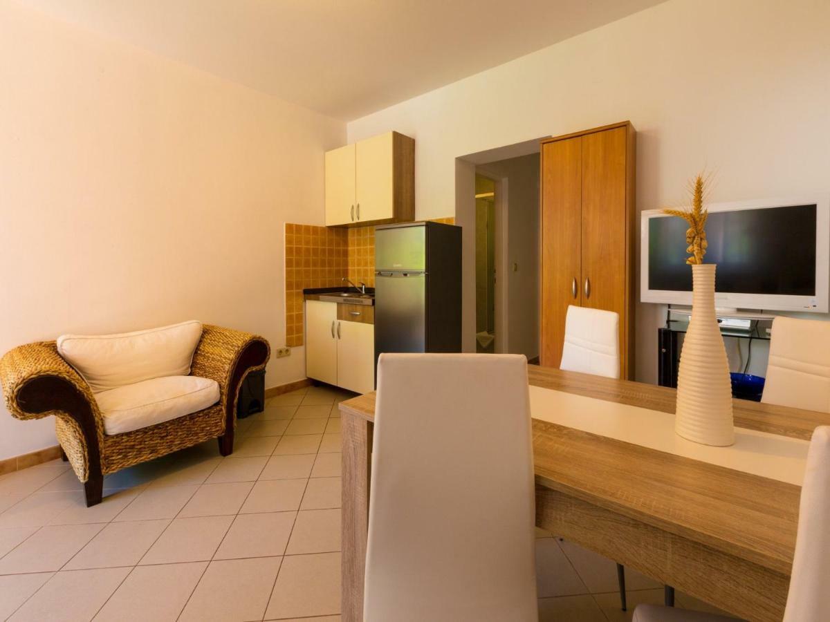 Apartments Alin Dramalj Extérieur photo