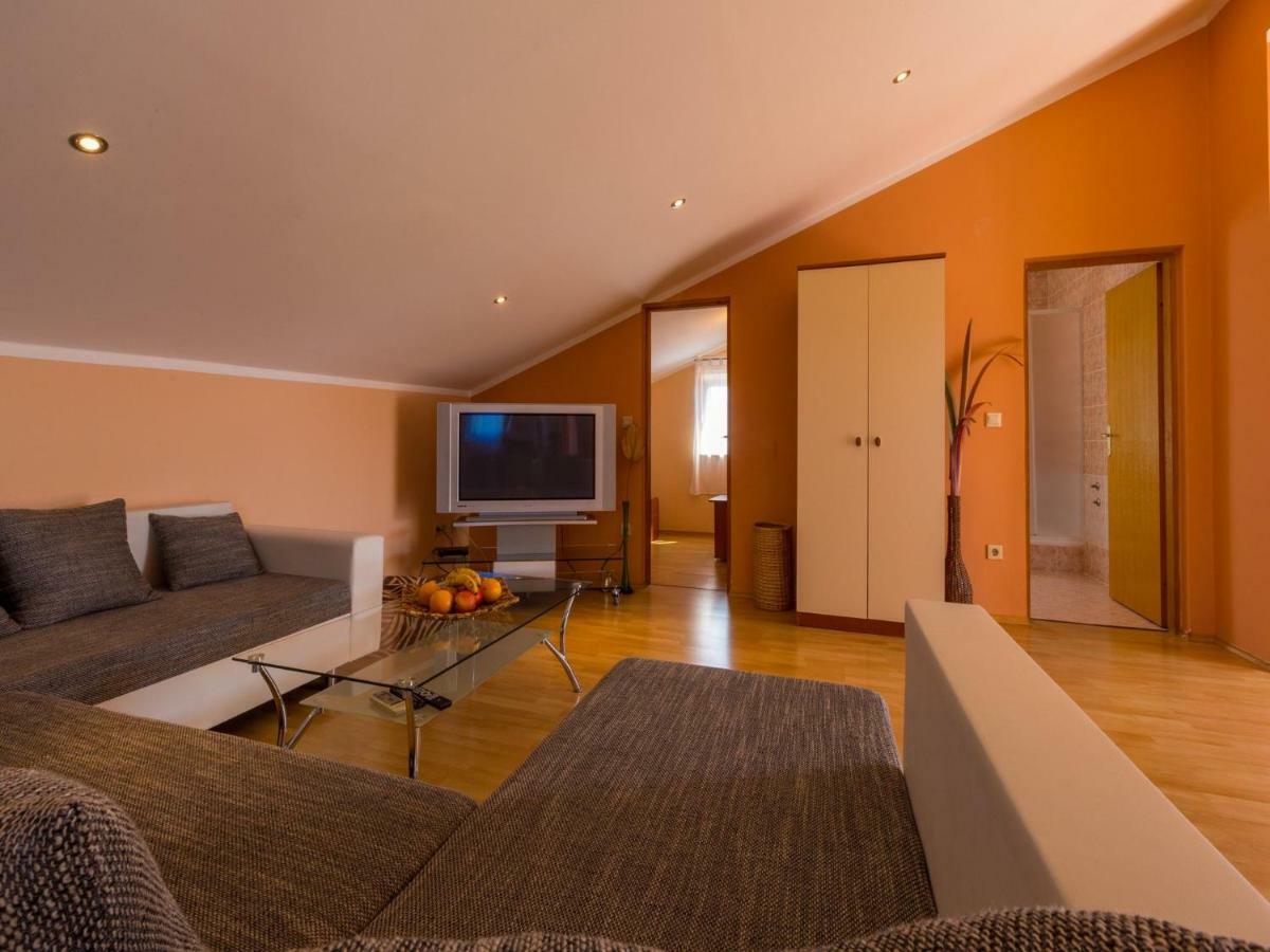 Apartments Alin Dramalj Extérieur photo